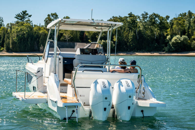 Bateau Moteur