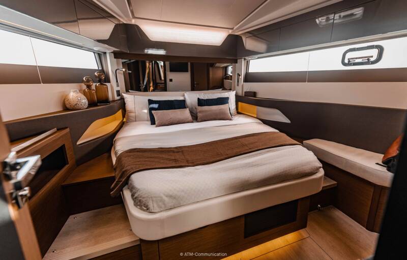 44 EXPLORER 5