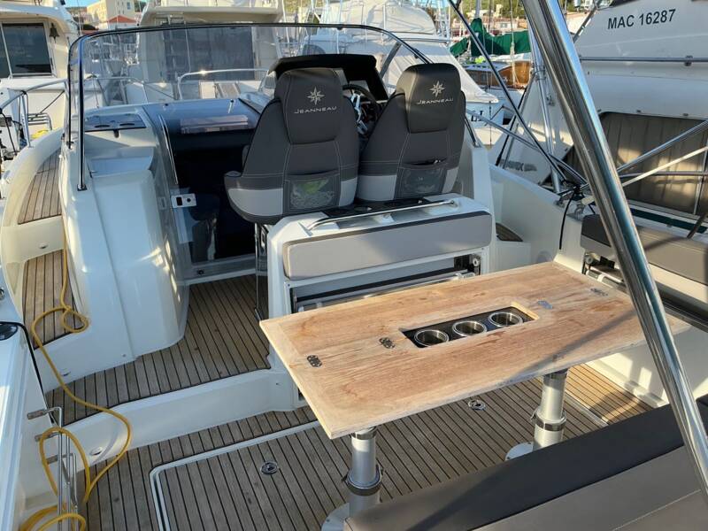 CAP CAMARAT 9.0 WA 13