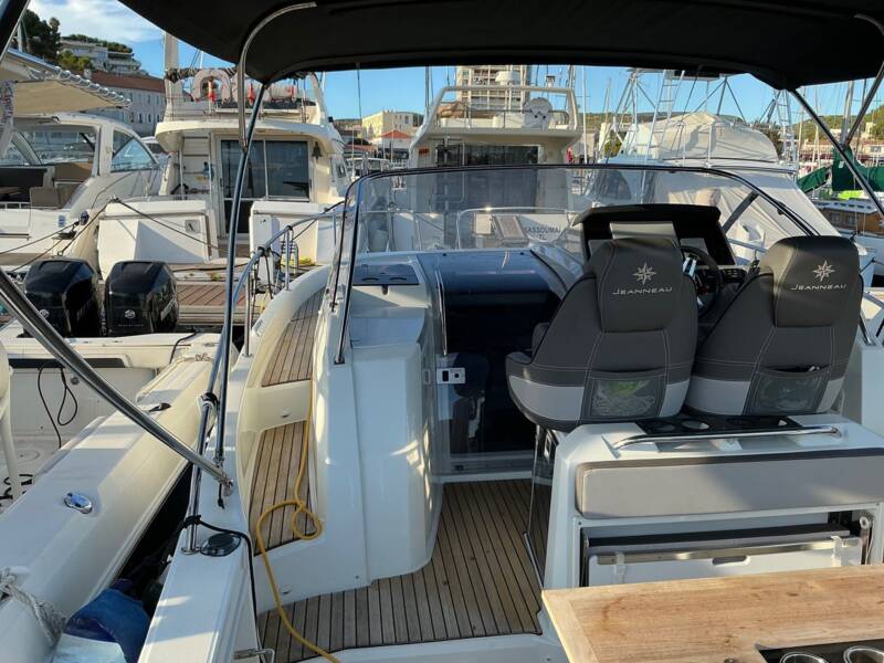 CAP CAMARAT 9.0 WA 14