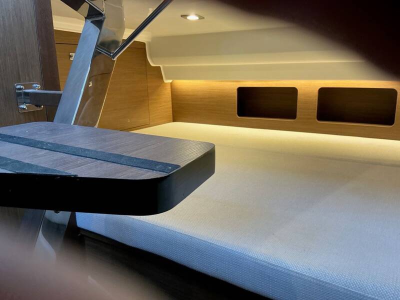 CAP CAMARAT 9.0 WA 8