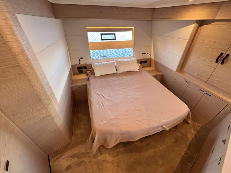GRAND TRAWLER 62 11