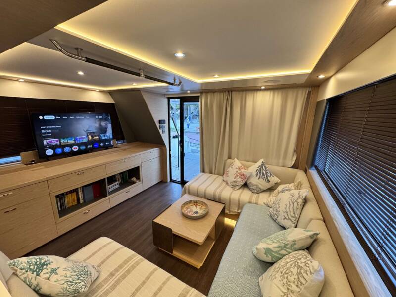GRAND TRAWLER 62 8