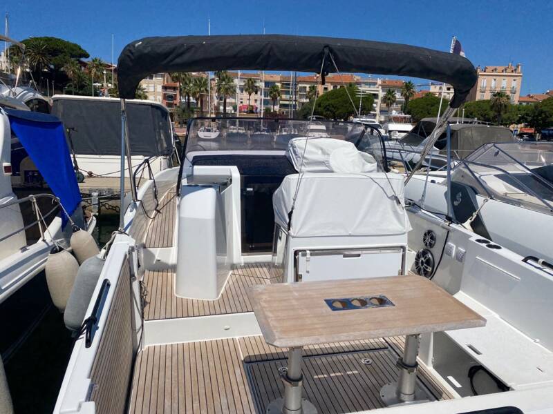 FLYER 9 SUNdeck 4