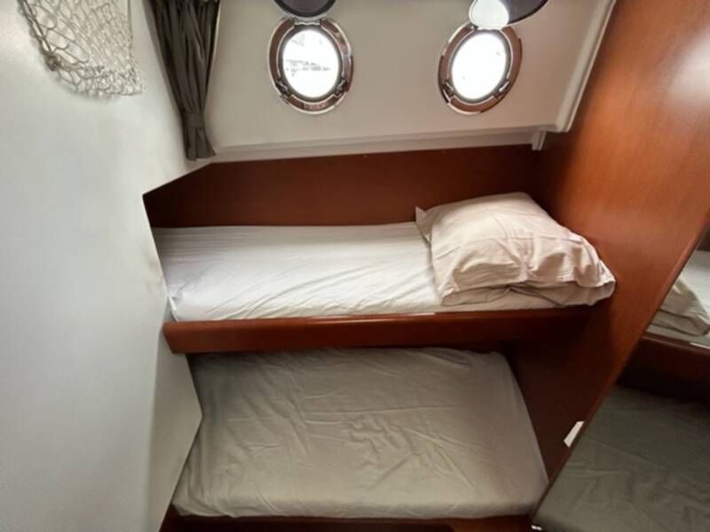 SWIFT TRAWLER 30 18