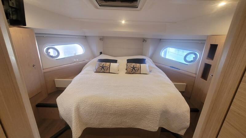 SWIFT TRAWLER 41 FLY 12
