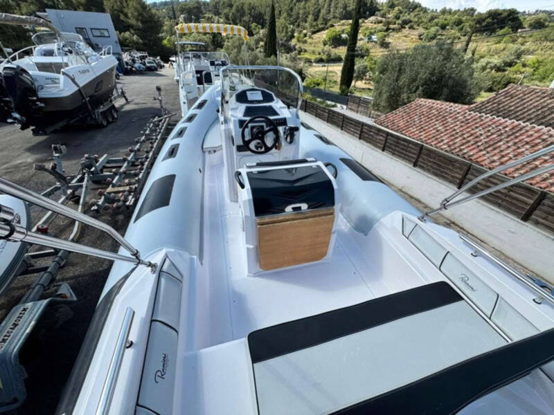 cayman 23 sport touring 7
