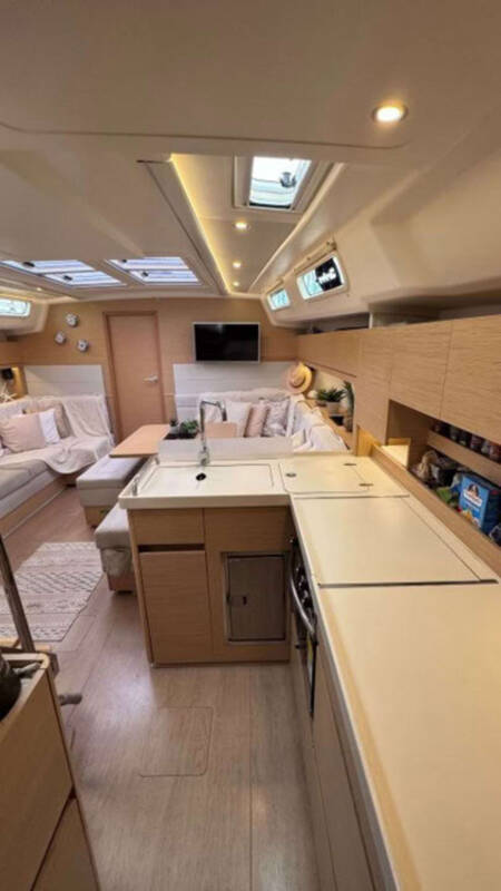 458 9