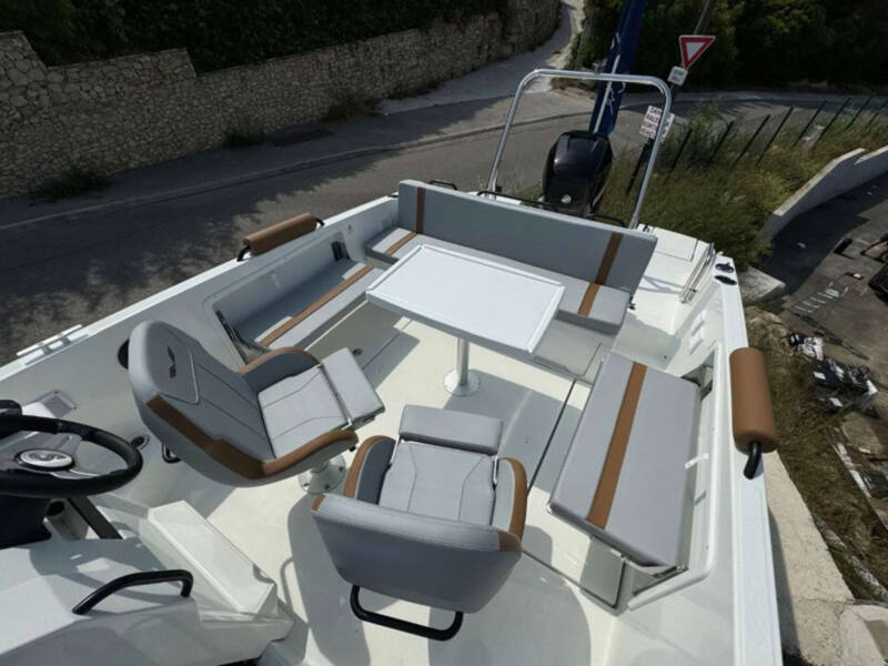flyer  8 sundeck v2 8