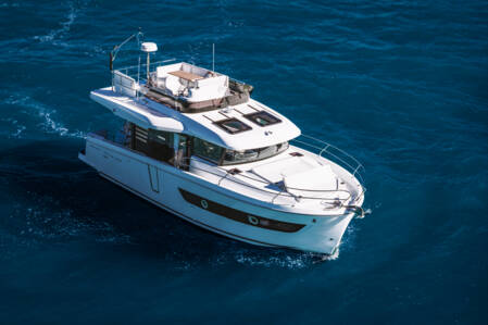 Beneteau_Swift_Trawler_37_ext4