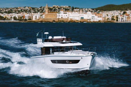 Beneteau_Swift_Trawler_37_ext3
