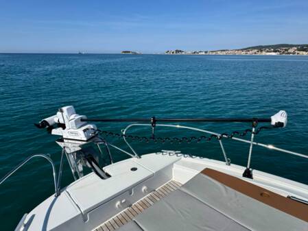 Flyer 9 SunDeck Minn Kota 2