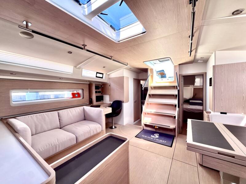 OCEANIS 60 14