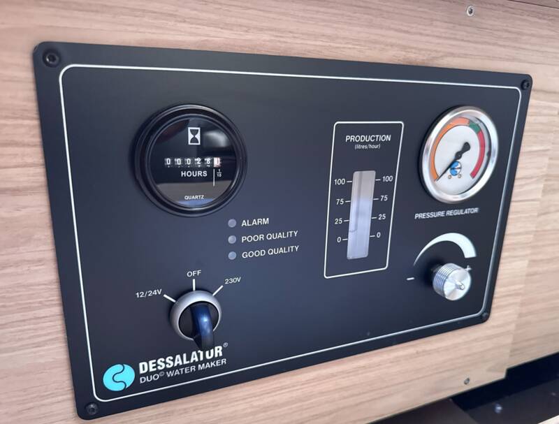 OCEANIS 60 9