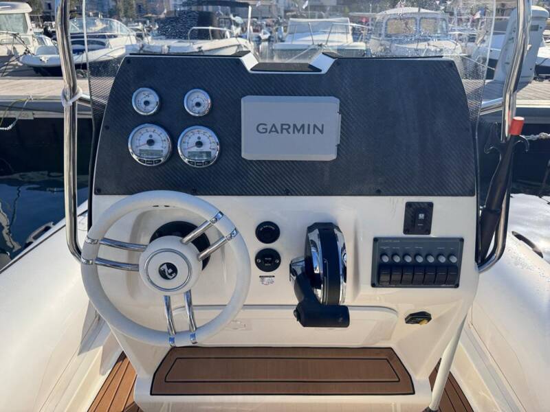 NJ 650 XL 4